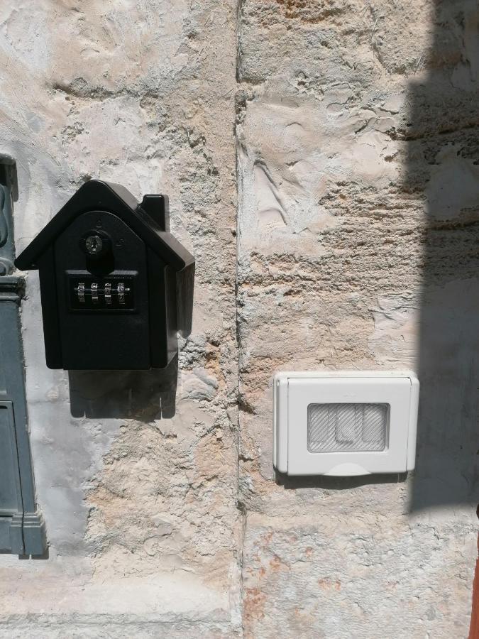 Home Sweet Home Rooms Bari Exterior foto