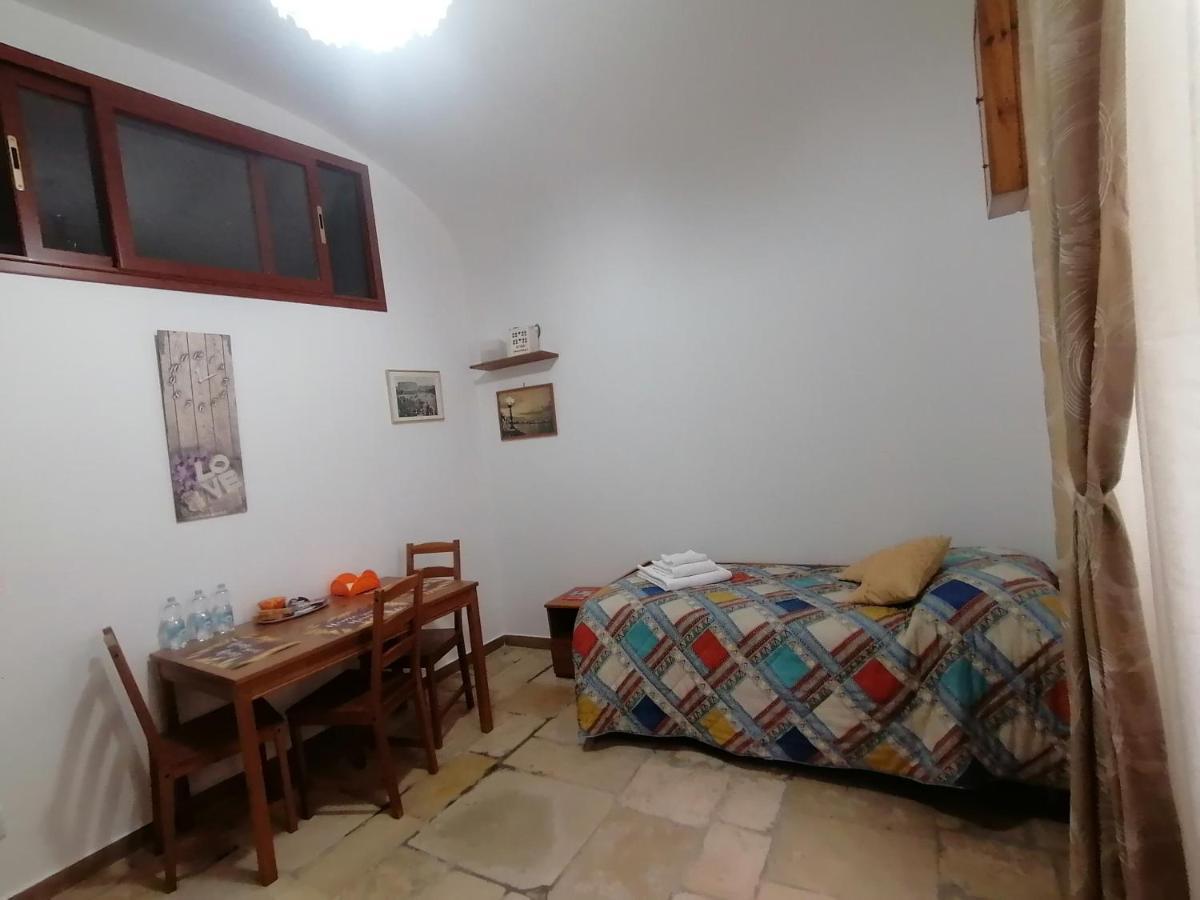 Home Sweet Home Rooms Bari Exterior foto